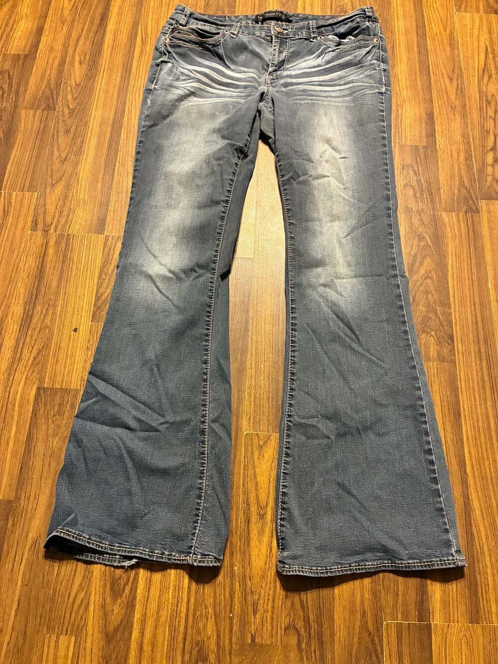 Twentyone Black by Rue21 Women's Boot Cut Stretch Jeans Size 11/28